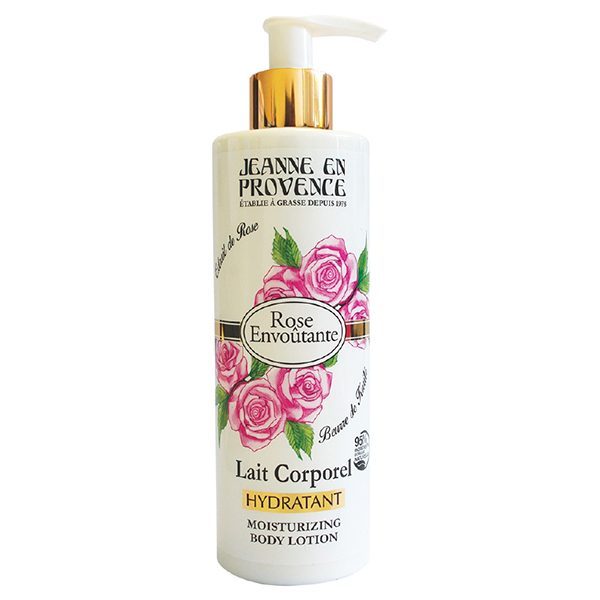 Panier de produits rose